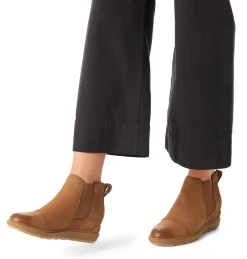 Boots-Sorel Evie II Chelsea Bootie for Women Taffy / Gum