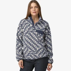 Fleece-Patagonia Lightweight Synchilla Snap-T Fleece Pullover for Women (SALE)