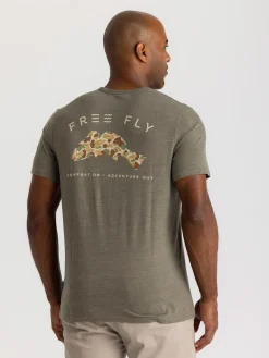 T-Shirts-Free Fly Apparel Vintage Camo Redfish Pocket Tee for Men Heather Fatigue